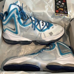 Nike Lebron James XIX White/Dutch Blue - size 12 NIB